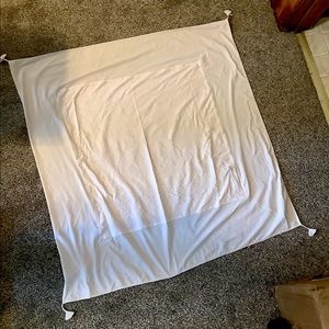 Lululemon scarf or wrap with pocket 🌸 SHIPS FREE